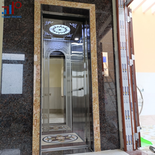 Thang máy bệnh viện Bình Dương